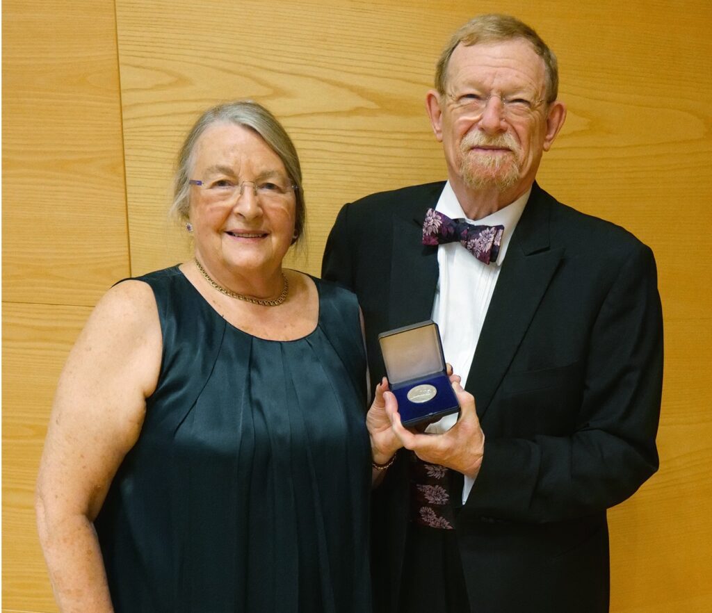 Chris and Birthe King with the KPK Award